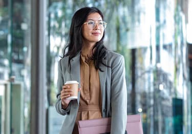 Regain Confidence: A Guide to Choosing Incontinence Pads