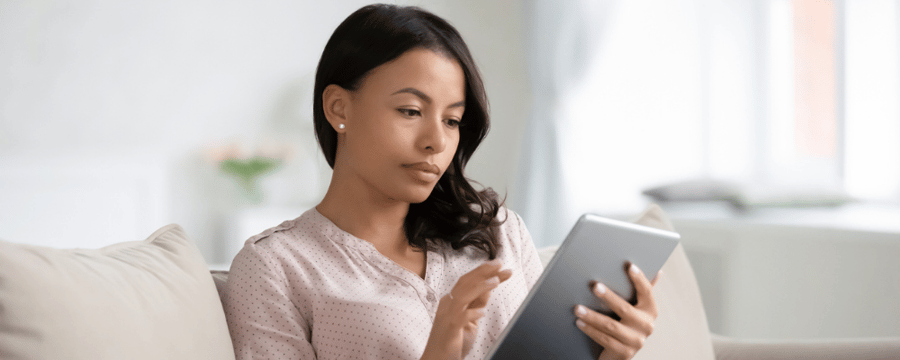 woman taking quiz on Ipad